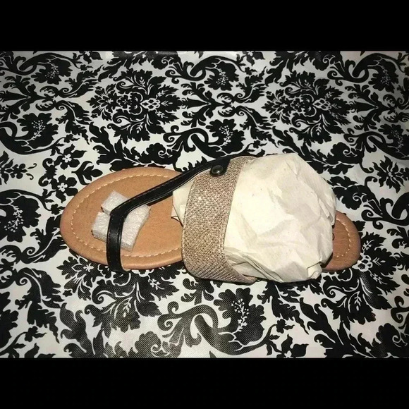 OSITO BLACK & GOLD SANDAL SIZE 1 NEW!! - Picture 4 of 8